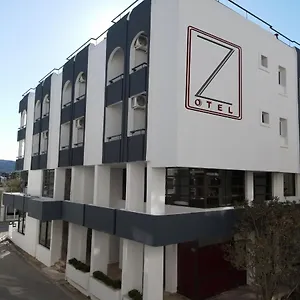 Otel Z, Çeşme